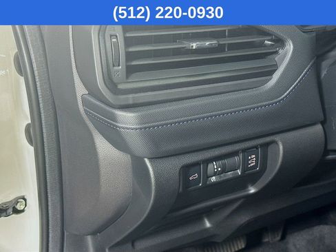 Used 2026 Subaru Forester Premium image 11