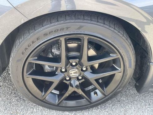 Used 2023 Honda Civic Sport image 11