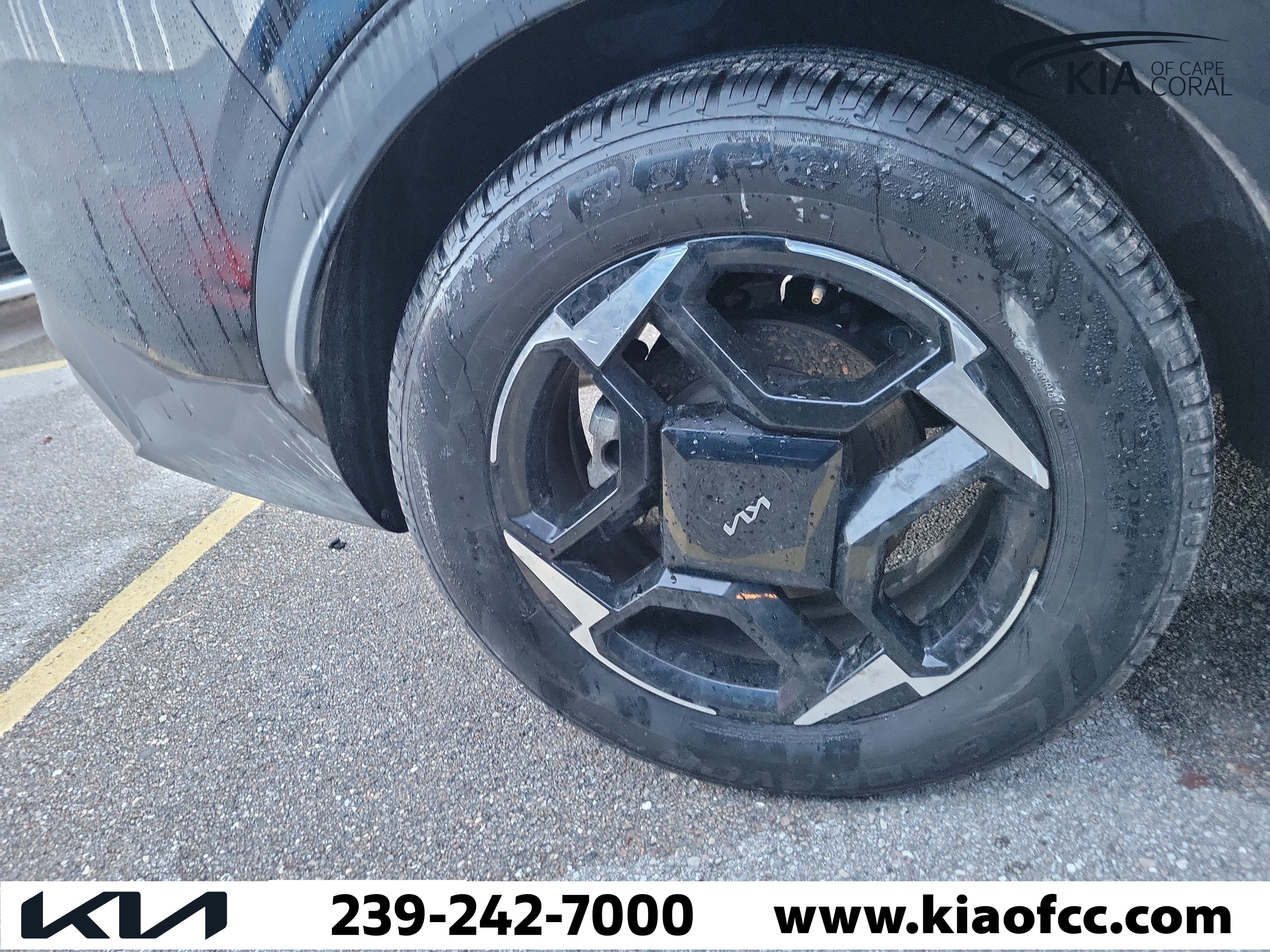 Certified 2026 Kia Sportage EX FWD image 8