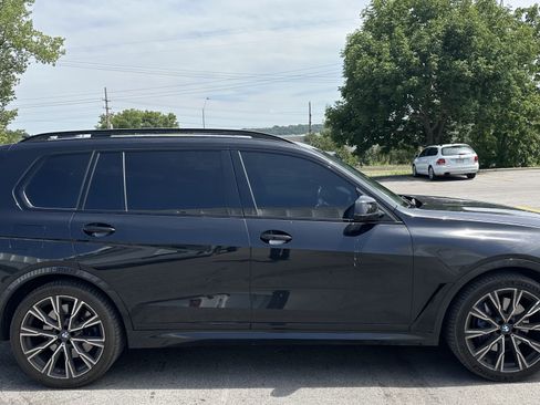 Used 2022 BMW X7 M50i AWD/4WD image 11