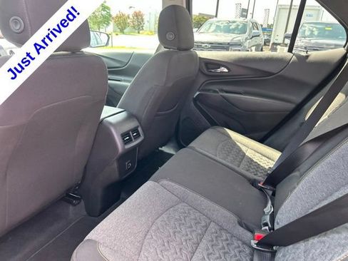 Used 2024 Chevrolet Equinox LT FWD image 29