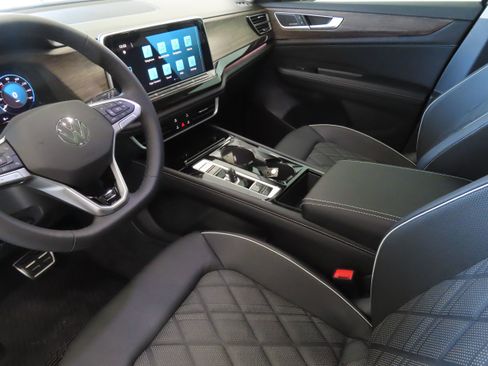 New 2026 Volkswagen Atlas SEL Premium R-Line AWD/4WD image 23