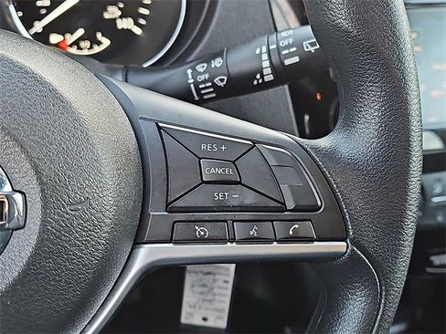 Used 2021 Nissan Rogue Sport S image 21