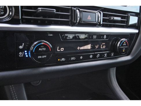Certified 2023 Nissan Pathfinder Platinum w/ Lighting Package (N93) FWD image 28