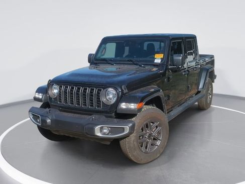 Used 2024 Jeep Gladiator Sport AWD/4WD image 1