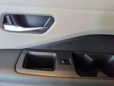 Used 2022 Nissan Pathfinder SV image 21