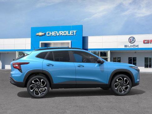 New 2026 Chevrolet Trax RS w/ Sunroof Package image 22