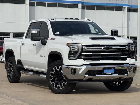 Certified 2024 Chevrolet Silverado 2500 LTZ w/ LTZ Convenience Package image 2