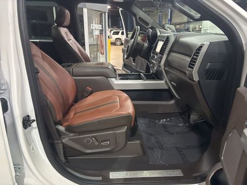 Used 2019 Ford F450 King Ranch w/ King Ranch Ultimate Package image 39