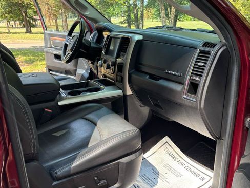 Used 2016 RAM 1500 Laramie AWD/4WD image 12