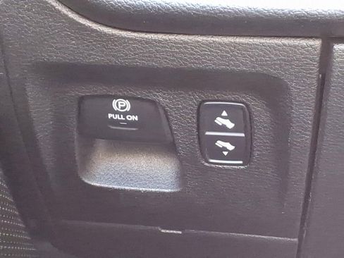 Used 2020 RAM 1500 Laramie AWD/4WD image 27