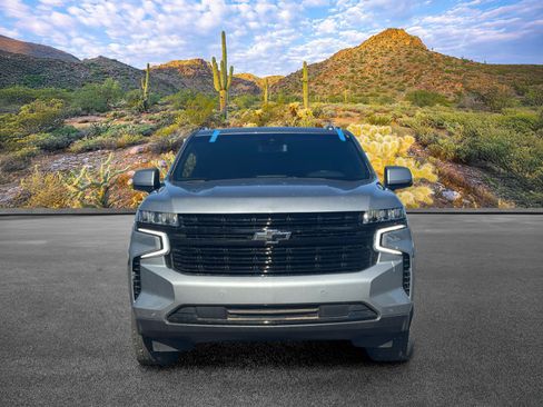 Used 2024 Chevrolet Tahoe RST w/ Luxury Package AWD/4WD image 4
