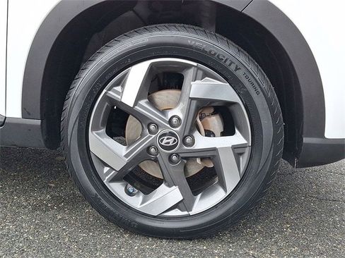 Certified 2023 Hyundai Venue Limited w/ Cargo Package image 27