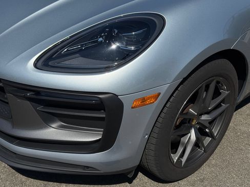 Certified 2023 Porsche Macan Turbo AWD/4WD image 12