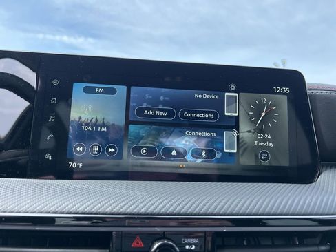 Used 2025 Nissan Kicks SR image 23