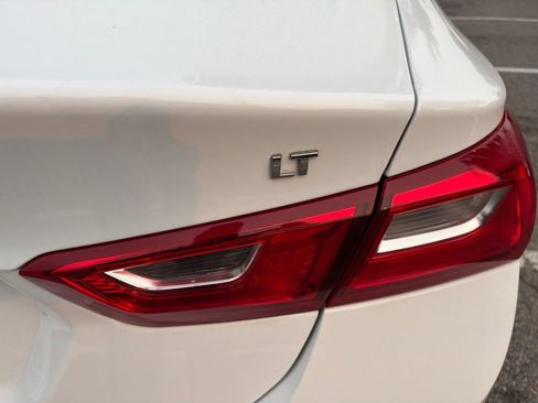 Used 2023 Chevrolet Malibu LT FWD image 5