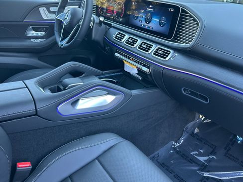 New 2026 Mercedes-Benz GLE 450 4MATIC image 16