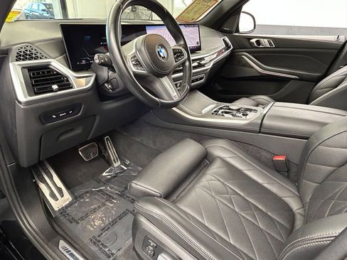 Used 2024 BMW X5 sDrive40i w/ M Sport Package image 17