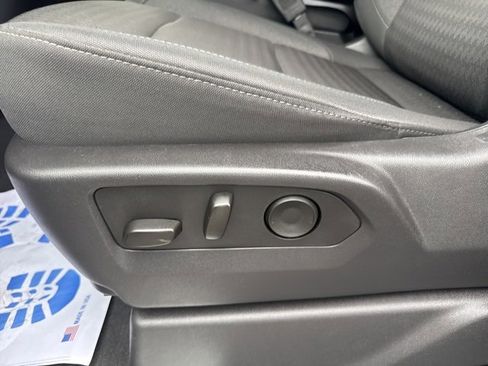Used 2025 Chevrolet Silverado 1500 LT image 15
