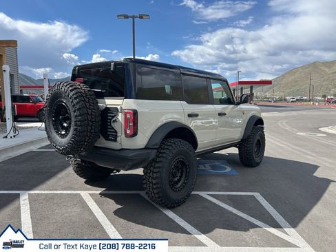 New 2025 Ford Bronco Badlands w/ Sasquatch Package AWD/4WD image 39