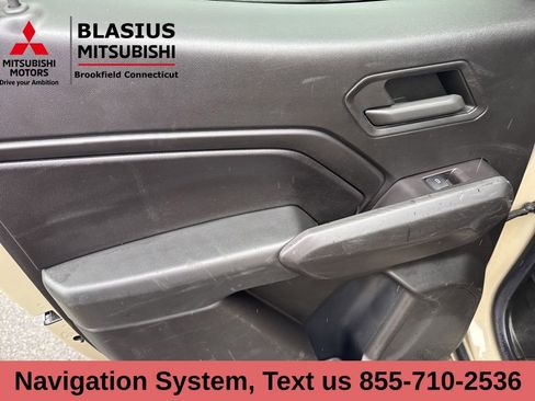 Used 2024 Chevrolet Colorado W/T image 12