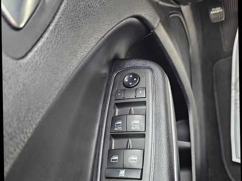 Used 2021 Dodge Charger SXT w/ Leather Interior Group RWD image 19