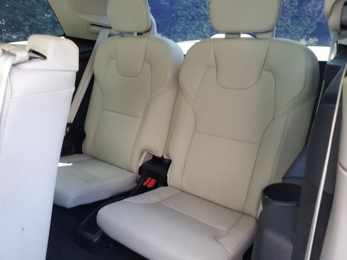 Used 2019 Volvo XC90 T6 Momentum w/ Advanced Package AWD/4WD image 45