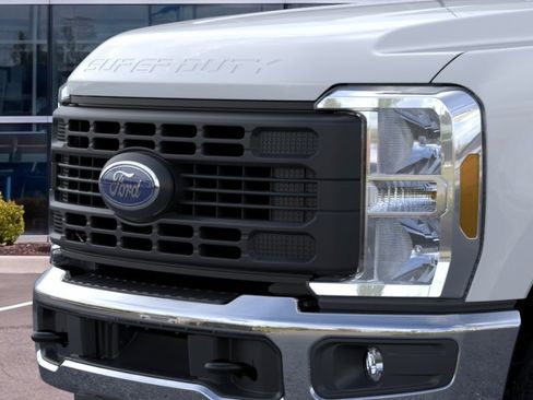 New 2026 Ford F250 XL w/ XL Driver Assist Package AWD/4WD image 19