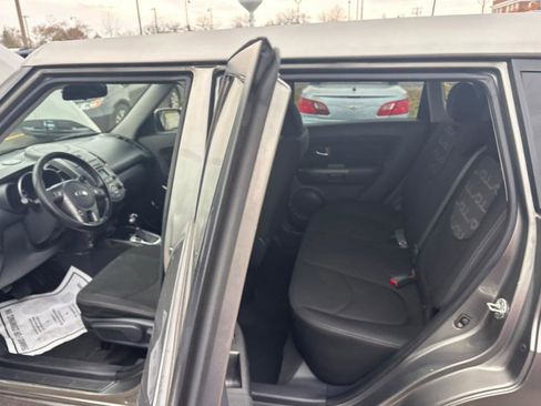 Used 2013 Kia Soul + image 16