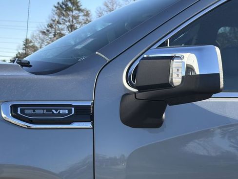 Used 2025 GMC Sierra 1500 SLT image 30