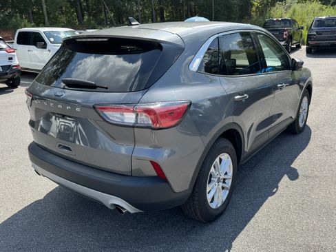 Used 2021 Ford Escape SE FWD image 5