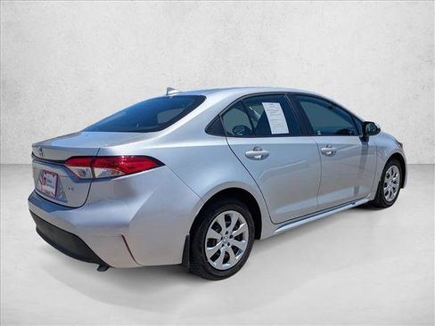 Certified 2025 Toyota Corolla LE FWD image 5