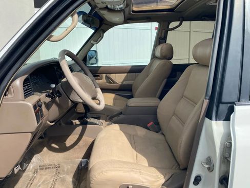 Used 1997 Toyota Land Cruiser image 11