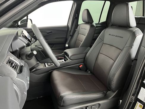 New 2026 Honda Ridgeline Black Edition image 4