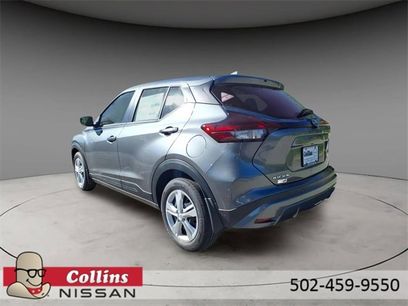 New 2025 Nissan Kicks Play S