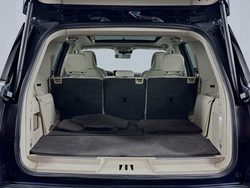 Used 2021 Lincoln Navigator Reserve w/ Luxury Package AWD/4WD image 27