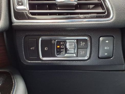 Certified 2023 Lincoln Navigator Reserve RWD image 17