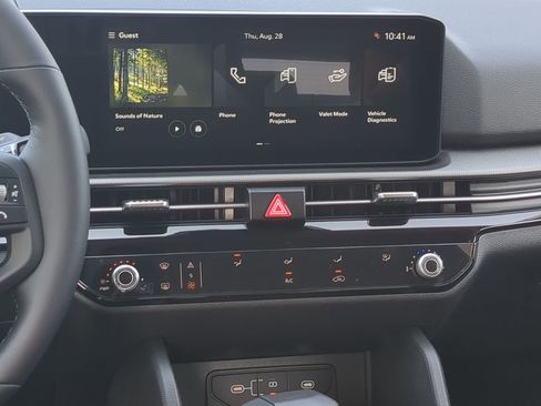 New 2026 Kia Sportage LX image 17