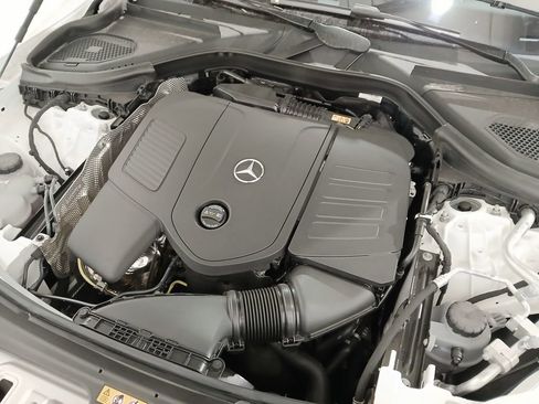 Used 2026 Mercedes-Benz GLC 300 4MATIC image 32