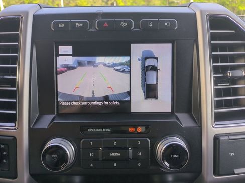Used 2020 Ford F250 Platinum AWD/4WD image 24