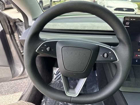Used 2026 Tesla Model 3 AWD/4WD image 40