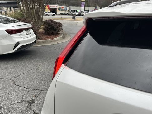 Used 2023 Kia Niro EX Touring image 21