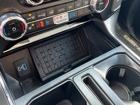 Used 2023 Ford F150 Lariat w/ Equipment Group 502A High image 26