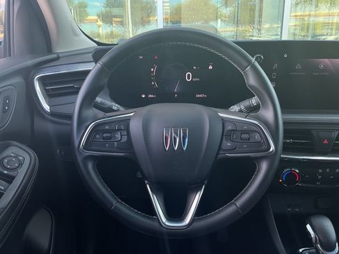 Used 2025 Buick Encore GX Preferred FWD image 25
