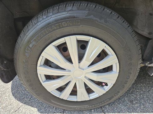 Used 2015 Nissan Rogue S w/ Convenience Package FWD image 27