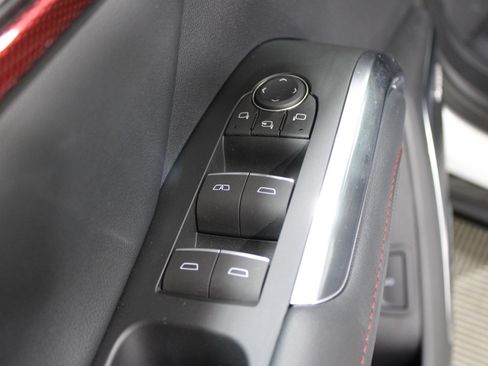 Used 2024 Chevrolet Traverse RS w/ LPO, Floor Liner Package image 7