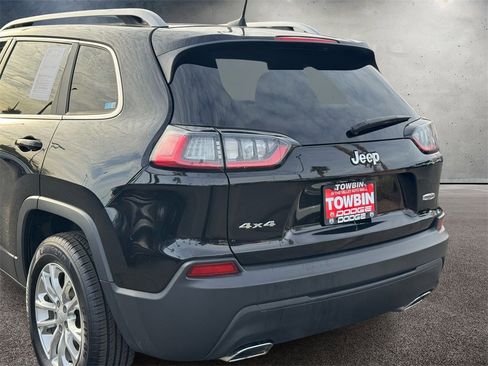 Used 2019 Jeep Cherokee Latitude w/ Popular Appearance Group image 5