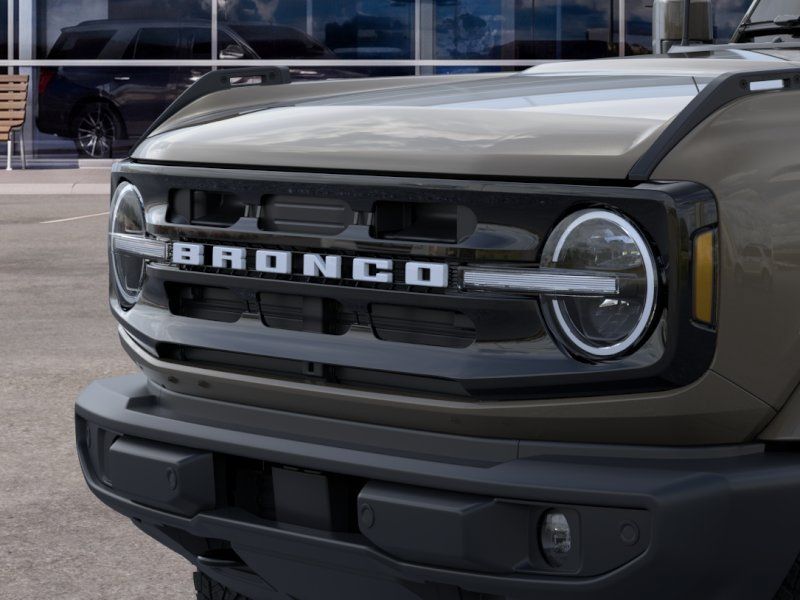 New 2026 Ford Bronco Outer Banks AWD/4WD image 19