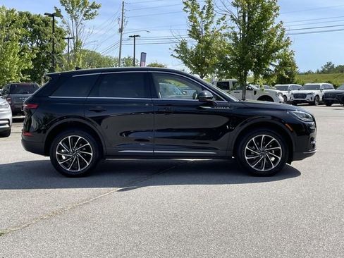 Certified 2023 Lincoln Corsair AWD w/ Equipment Group 101A image 6