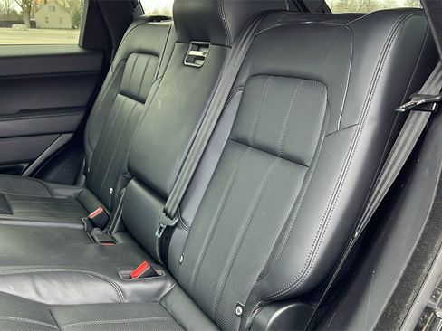 Used 2020 Land Rover Range Rover Sport HSE Dynamic image 32